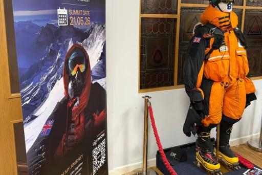 26 07 23 Everest 2