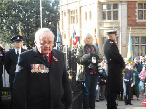 18 11 11 remembrance day kettering 3